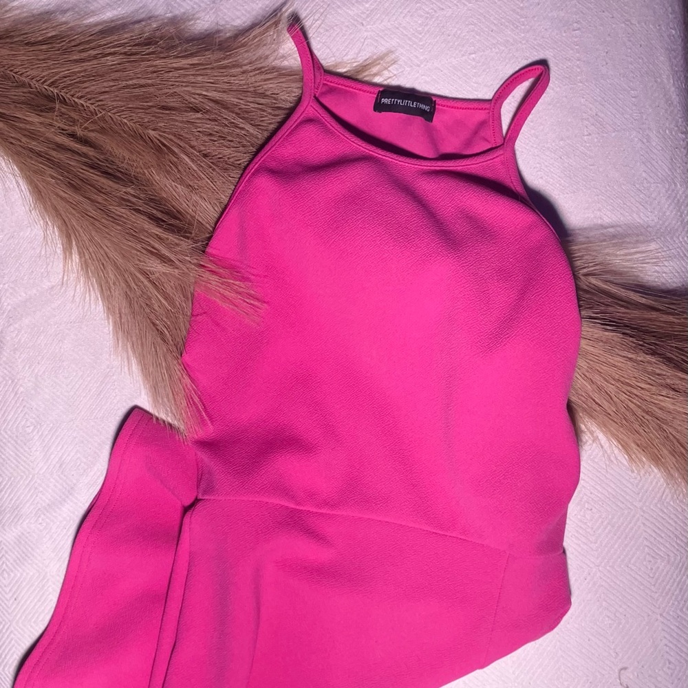 Spaghetti strapped Mini Body con Dress